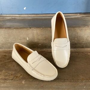 Ausland Women's White Leather Penny Keeper Driving Mocs
